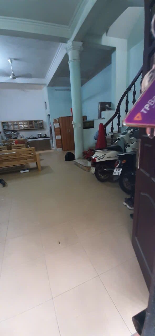 Cho thuê nhà ngõ oto Phương Liệt, 60 m2* 4 tầng 5pn 3vs, KD on, VPcty, ở gđ, nhóm đi làm - Ảnh chính